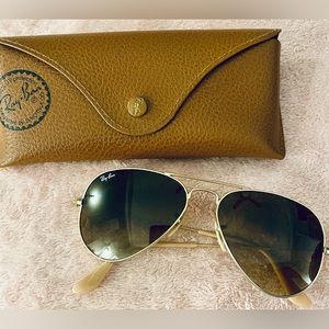 Women’s Ray-Ban Sunglasses
